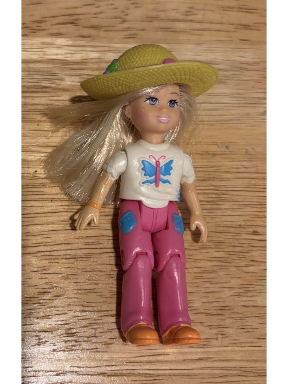 Vintage 2006 Fisher-Price Loving Family Dollhouse Blonde Girl Butterfly Shirt